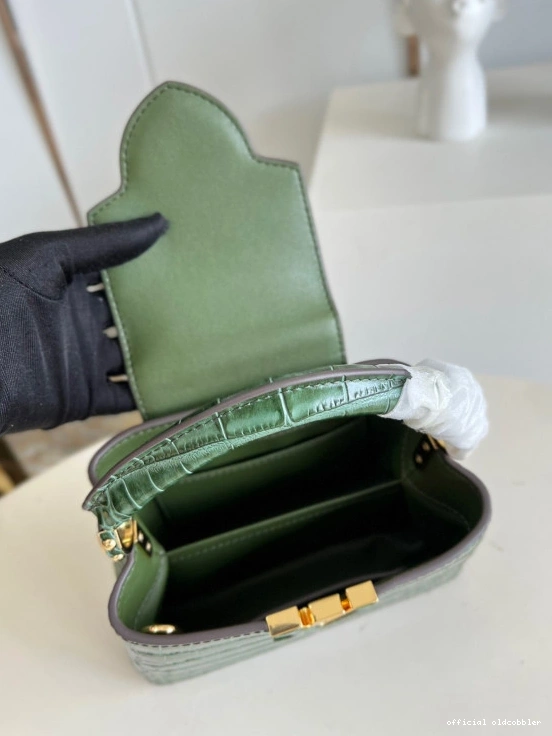 Official oldcobbler VUITTON MINI CAPUCINES LOUIS 0821